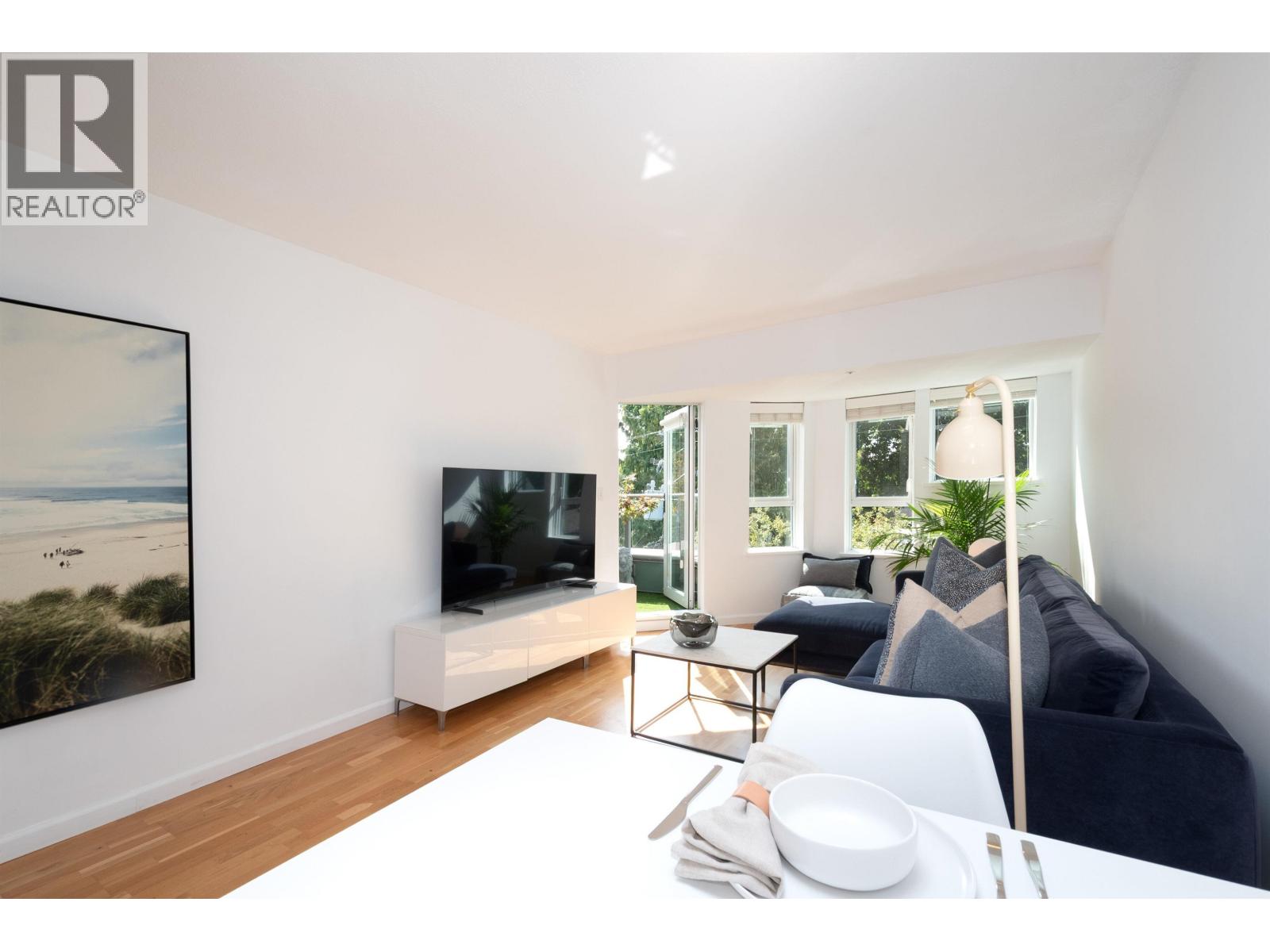 420 3440 W Broadway, Vancouver, British Columbia  V6R 4R2 - Photo 4 - R3102532