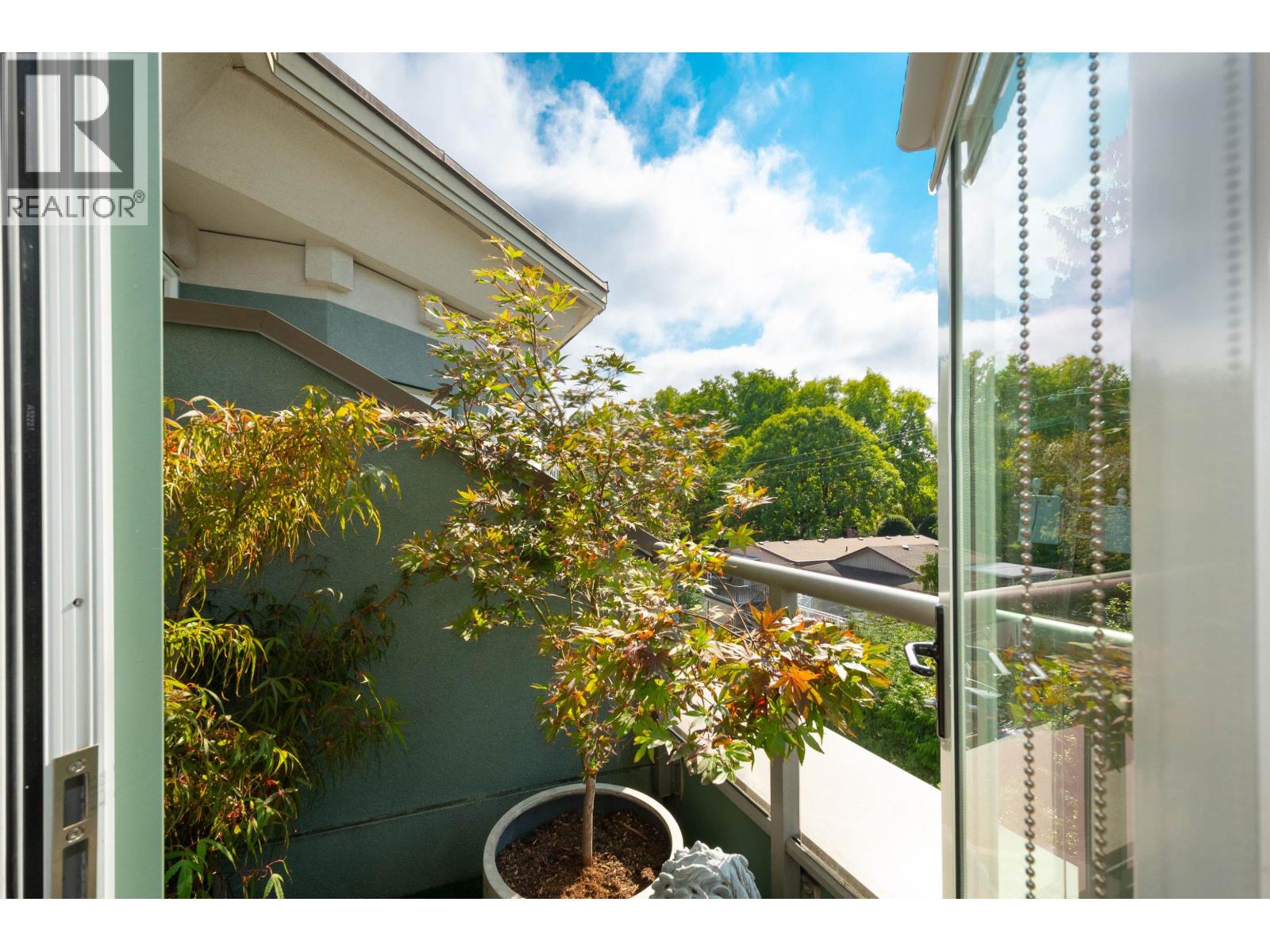 420 3440 W Broadway, Vancouver, British Columbia  V6R 4R2 - Photo 5 - R3102532