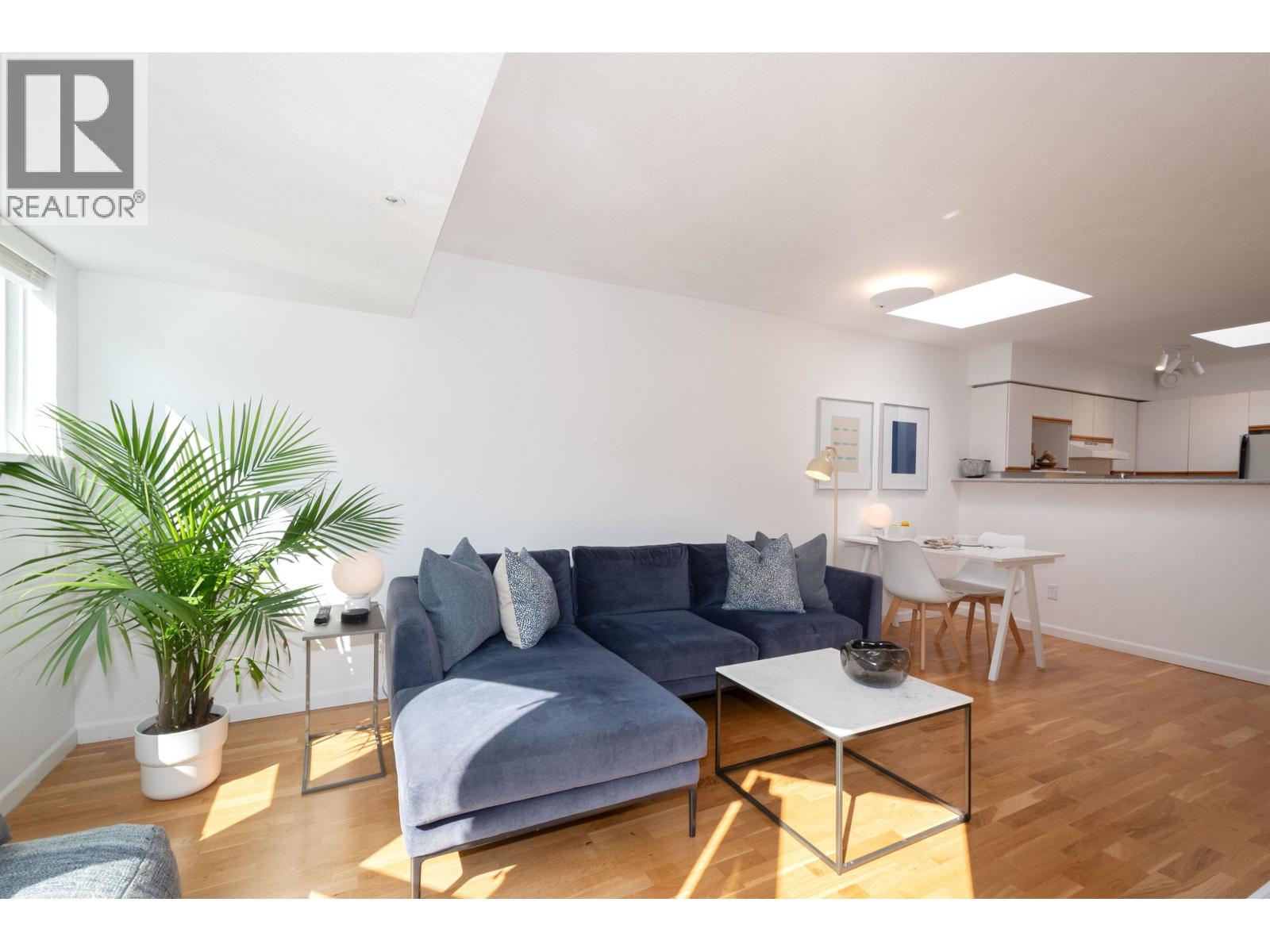 420 3440 W Broadway, Vancouver, British Columbia  V6R 4R2 - Photo 7 - R3102532