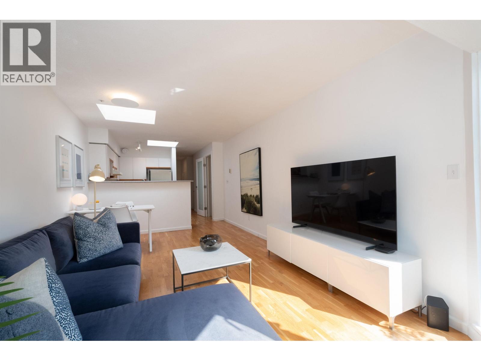 420 3440 W Broadway, Vancouver, British Columbia  V6R 4R2 - Photo 8 - R3102532