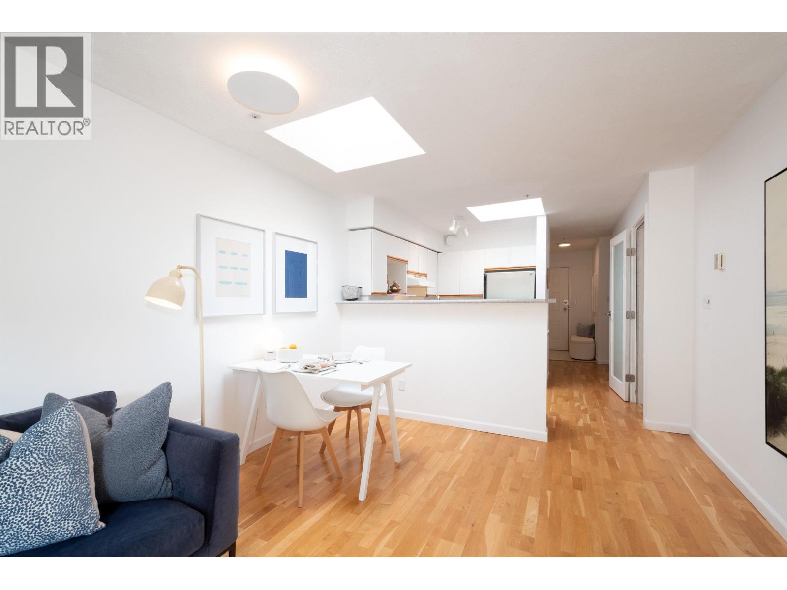 420 3440 W Broadway, Vancouver, British Columbia  V6R 4R2 - Photo 9 - R3102532