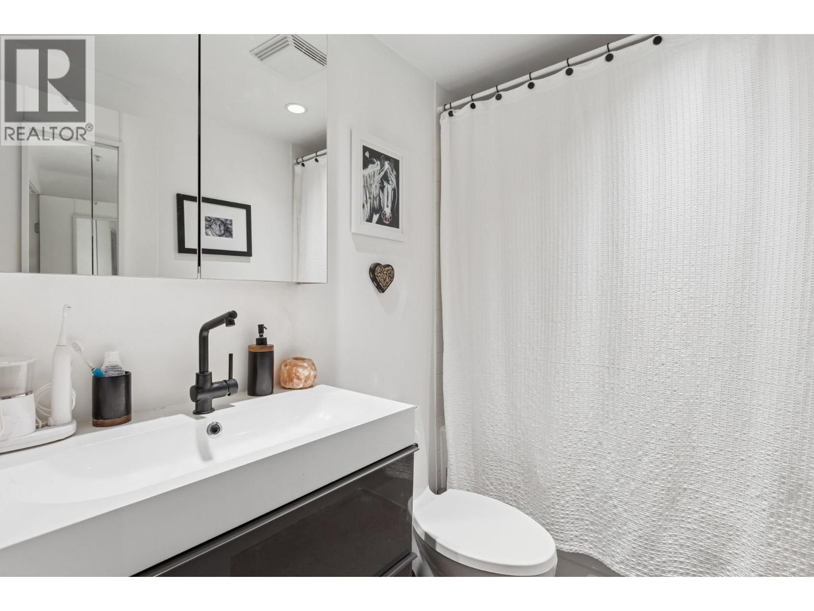 10 2156 W 12th Avenue, Vancouver, British Columbia  V6K 2N2 - Photo 22 - R3102571