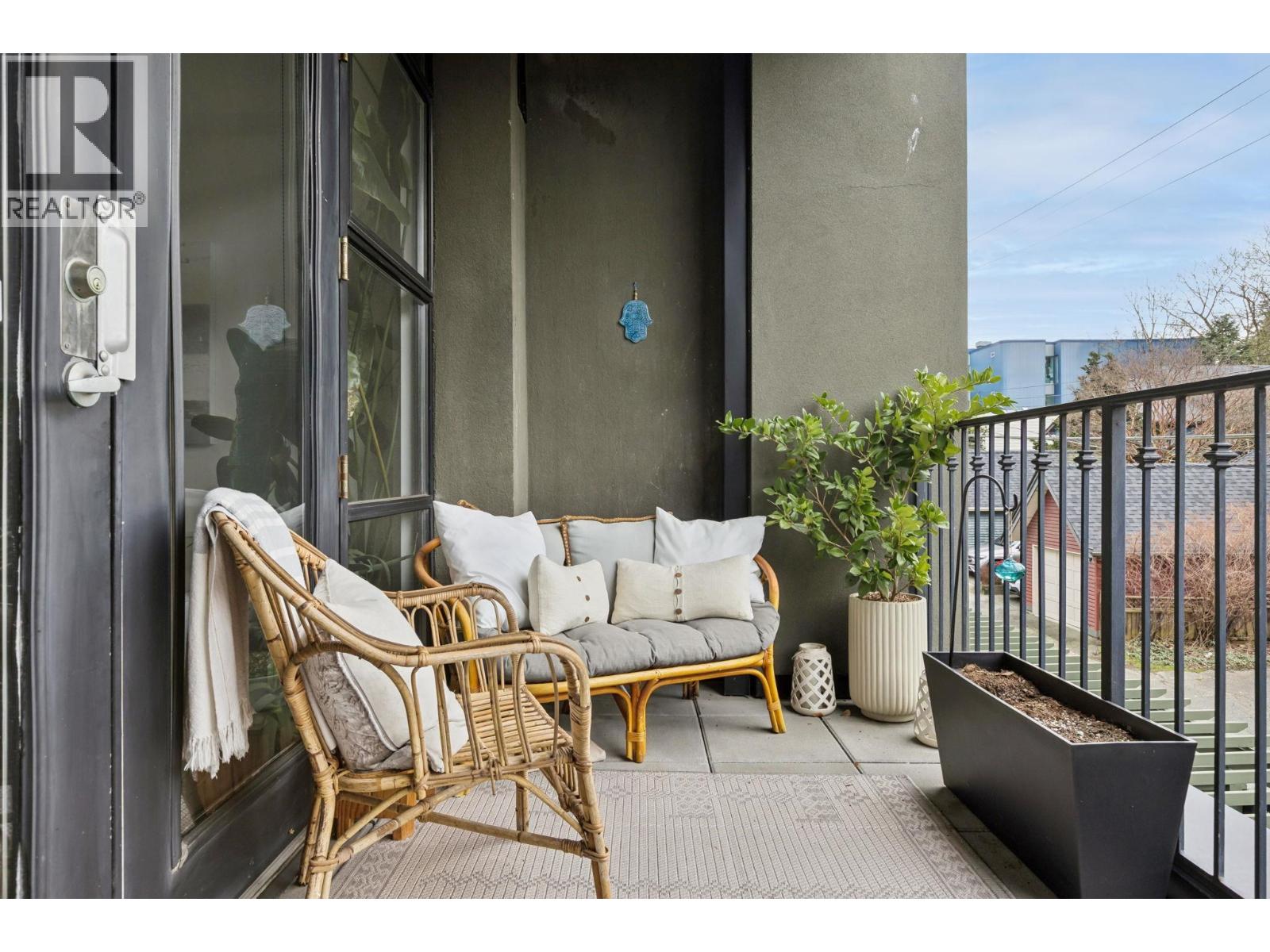 10 2156 W 12th Avenue, Vancouver, British Columbia  V6K 2N2 - Photo 25 - R3102571