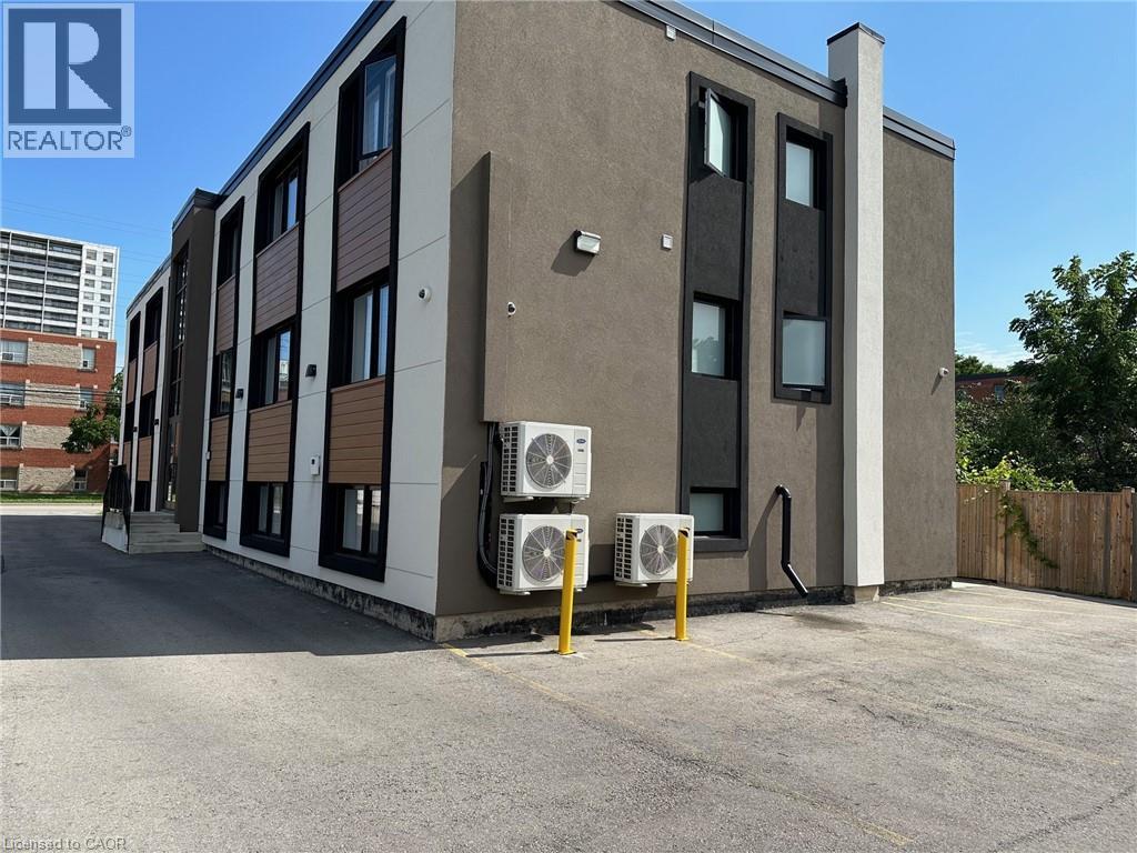 816 Concession Street Unit# 3, Hamilton, Ontario  L8V 1E1 - Photo 3 - 40811511