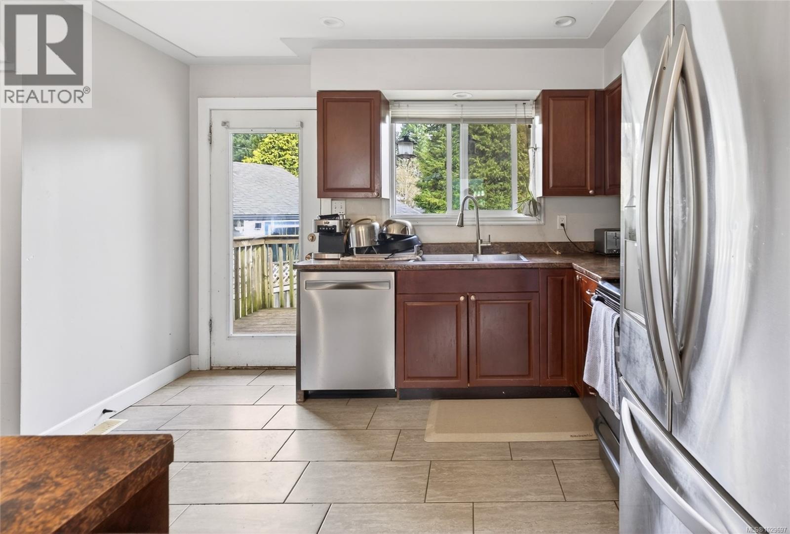 30 Rod & Gun Rd, Courtenay, British Columbia  V9N 3M9 - Photo 6 - 1029697