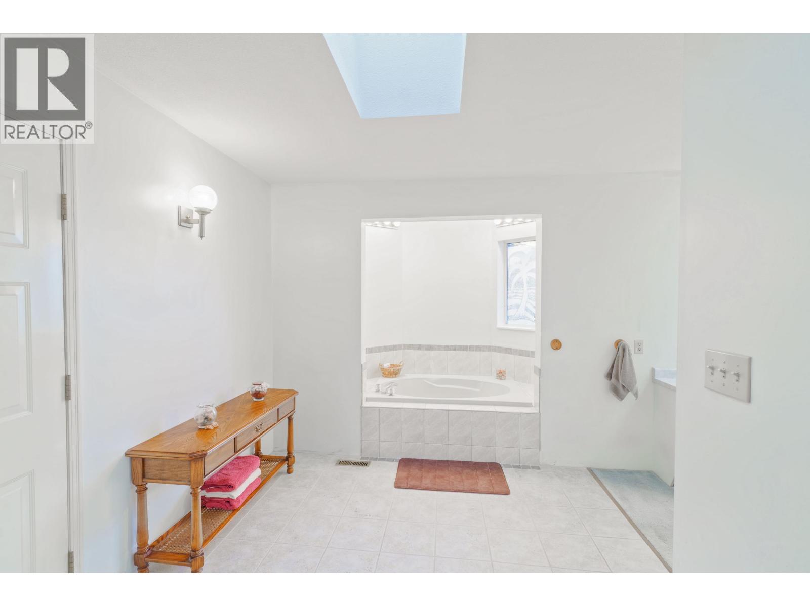 23381 Whippoorwill Avenue, Maple Ridge, British Columbia  V2X 9L8 - Photo 22 - R3102613