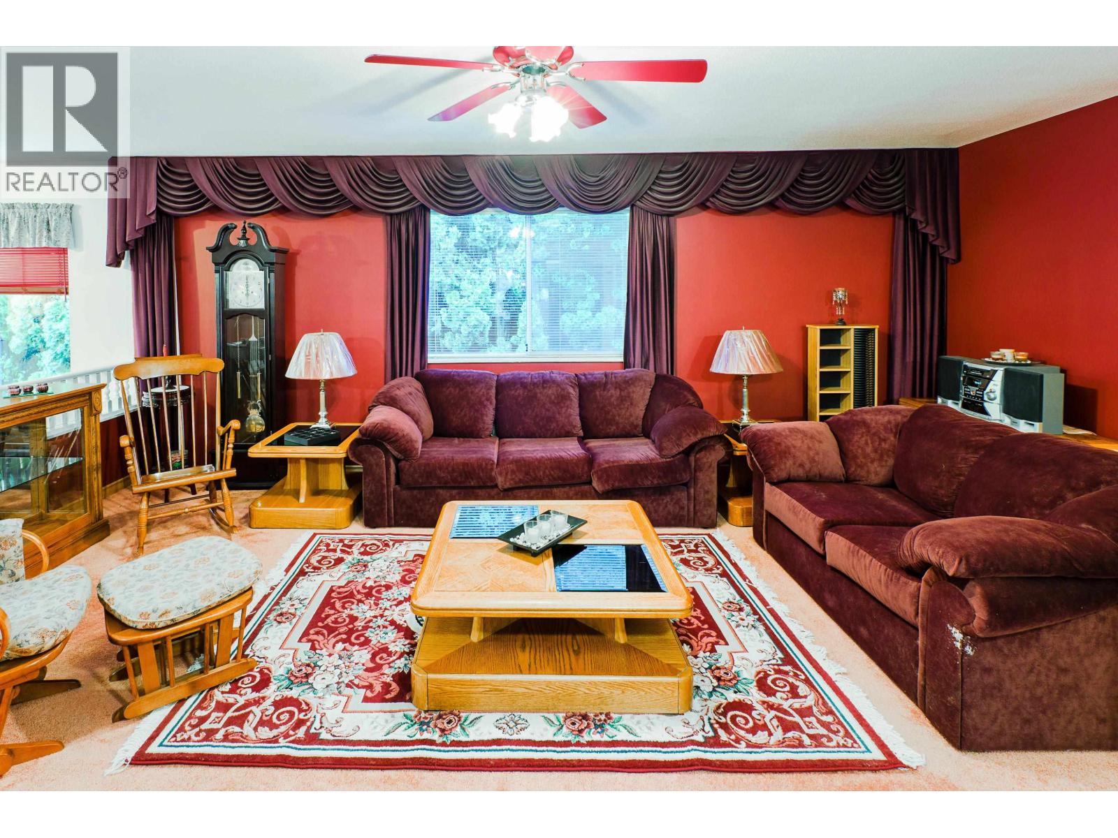 23381 Whippoorwill Avenue, Maple Ridge, British Columbia  V2X 9L8 - Photo 4 - R3102613