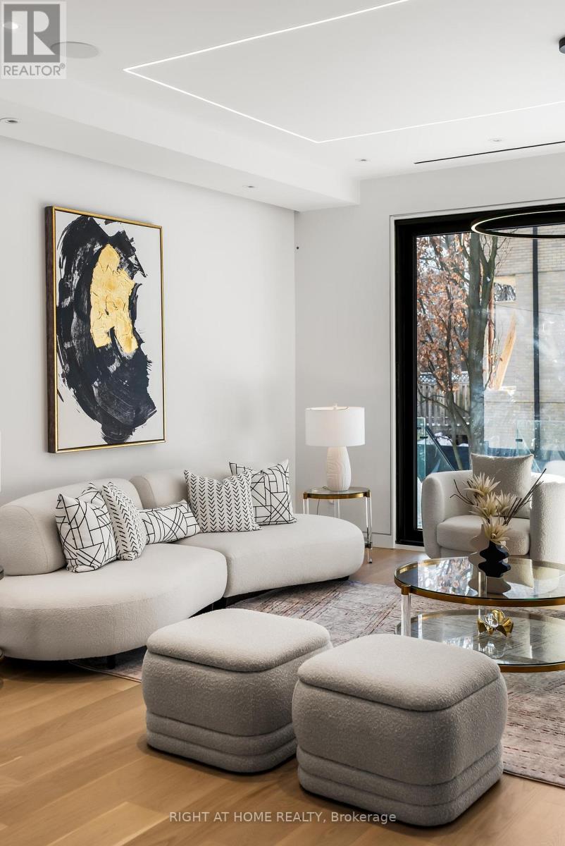 74b Rathnelly Avenue, Toronto, Ontario  M4V 2M6 - Photo 15 - C12911964