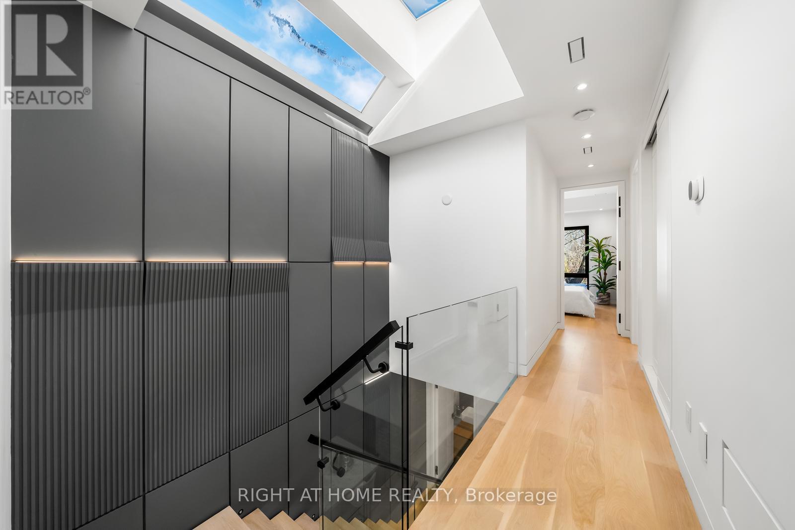 74b Rathnelly Avenue, Toronto, Ontario  M4V 2M6 - Photo 21 - C12911964