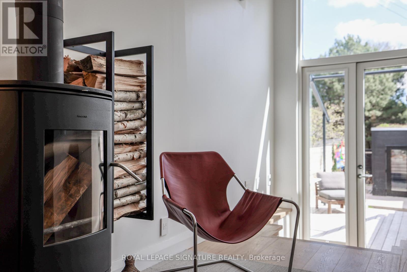 13 Collahie Street, Toronto, Ontario  M6J 1T6 - Photo 15 - C12911974