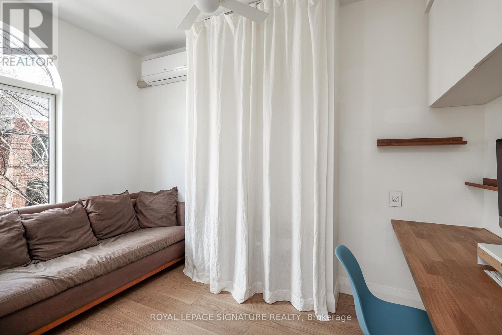 13 Collahie Street, Toronto, Ontario  M6J 1T6 - Photo 20 - C12911974