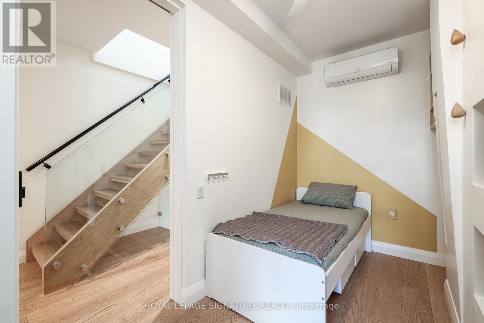 13 Collahie Street, Toronto, Ontario  M6J 1T6 - Photo 24 - C12911974