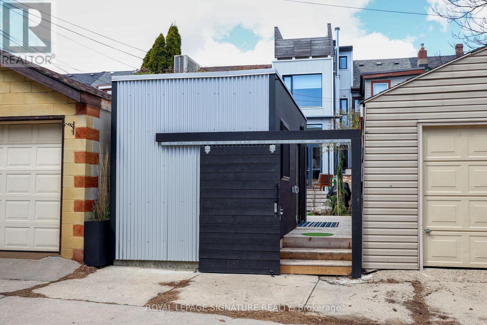 13 Collahie Street, Toronto, Ontario  M6J 1T6 - Photo 46 - C12911974