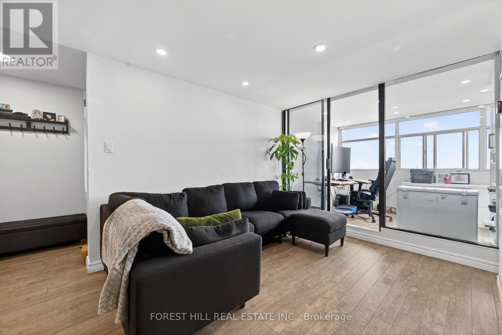 1705 - 100 Antibes Drive, Toronto, Ontario  M2R 3N1 - Photo 9 - C12912020