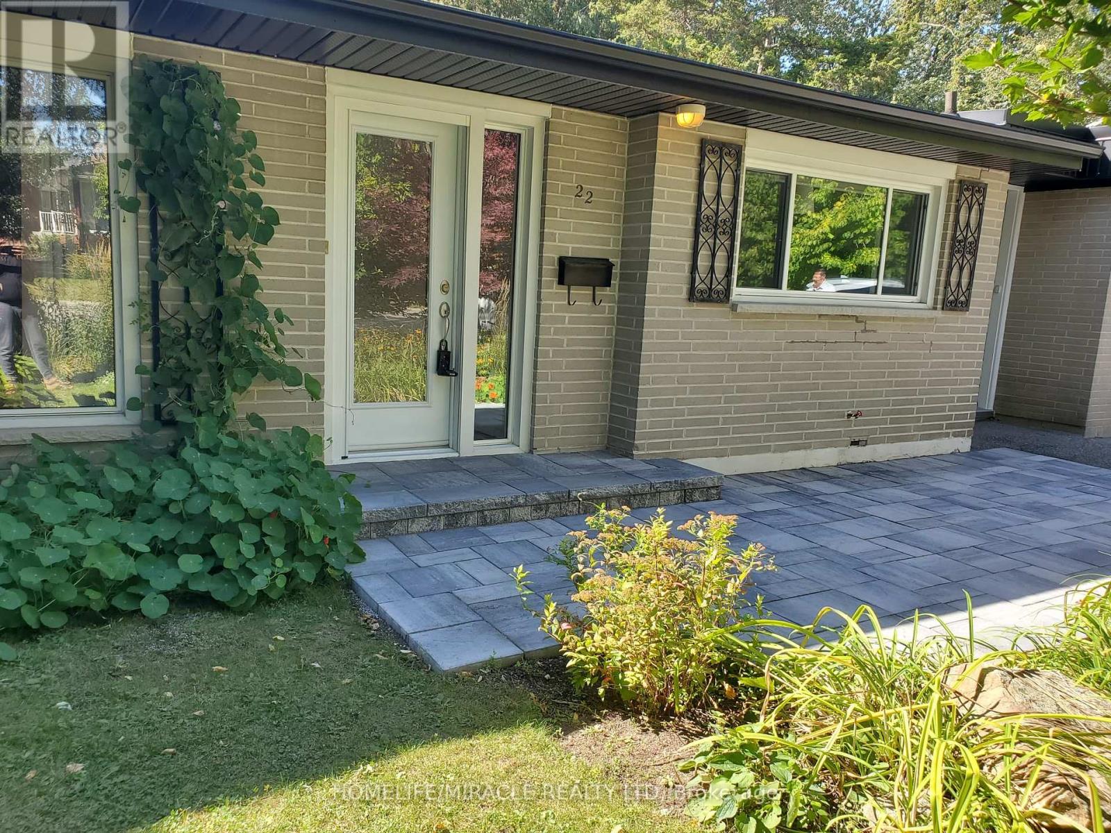 22 DUFFIN STREET, Ajax, Ontario