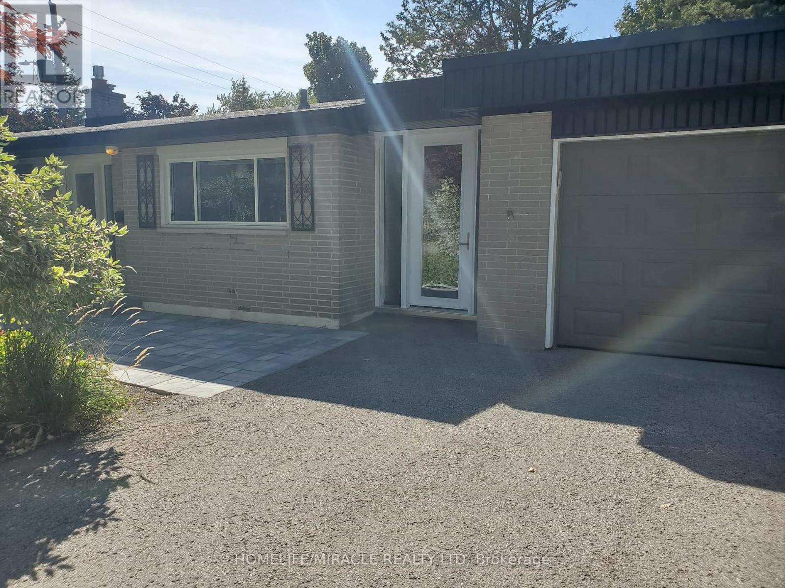 22 Duffin Street, Ajax, Ontario  L1S 6B8 - Photo 19 - E12912008