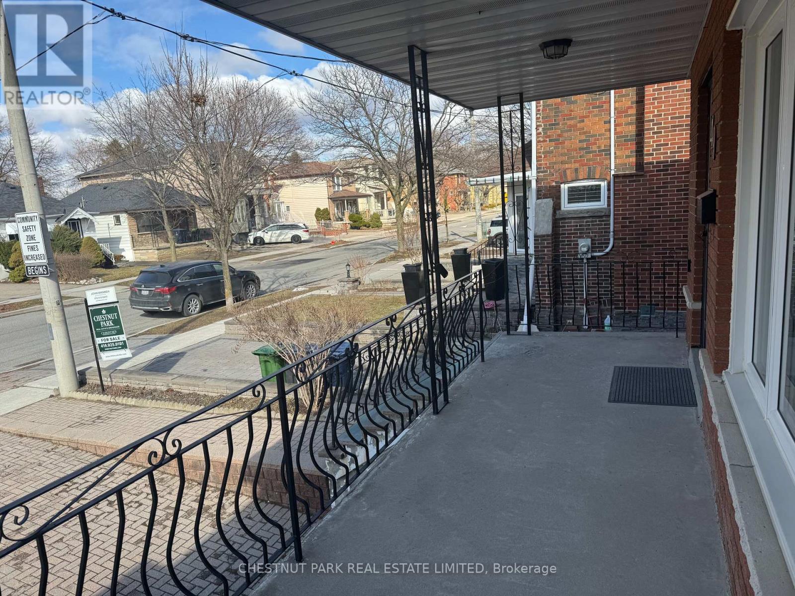 49 Woodville Avenue, Toronto, Ontario  M4K 2J5 - Photo 2 - E12912022