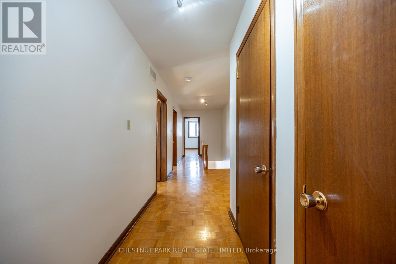 49 Woodville Avenue, Toronto, Ontario  M4K 2J5 - Photo 28 - E12912022