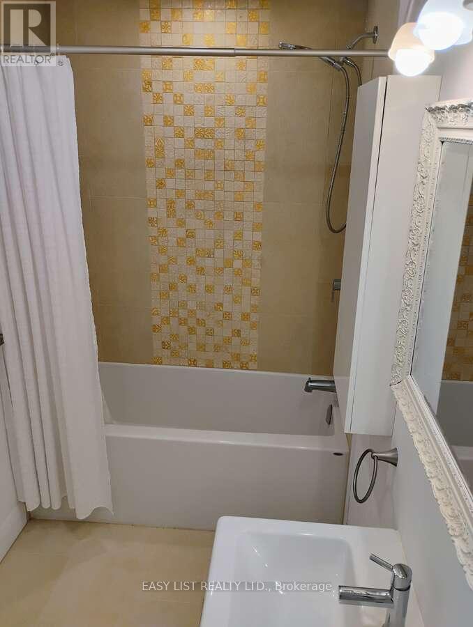 60 Mariposa Avenue, Ottawa, Ontario  K1M 0V1 - Photo 24 - X12892944