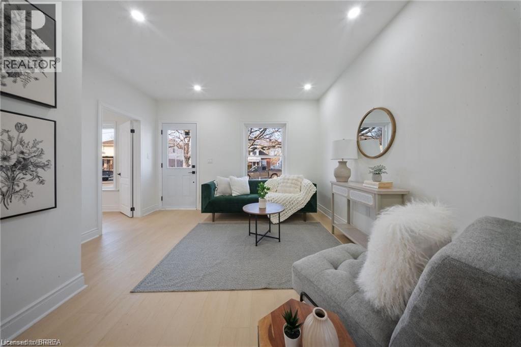 327 Sheridan Street, Brantford, Ontario  N3S 4R8 - Photo 8 - 40811646