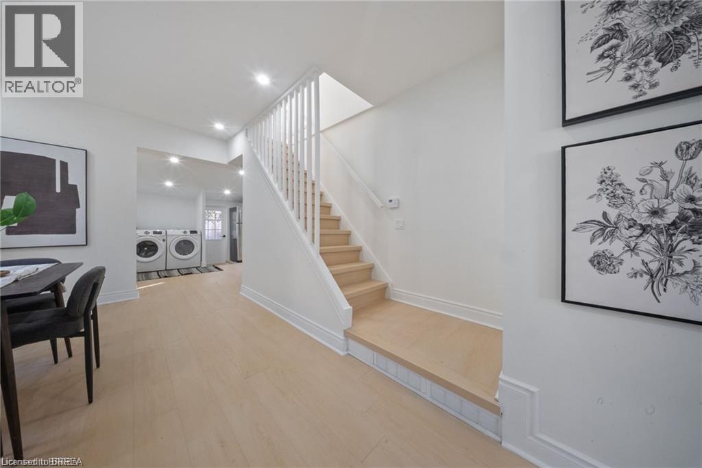 327 Sheridan Street, Brantford, Ontario  N3S 4R8 - Photo 9 - 40811646