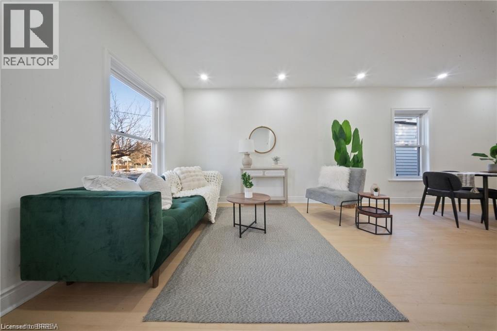 327 Sheridan Street, Brantford, Ontario  N3S 4R8 - Photo 6 - 40811646