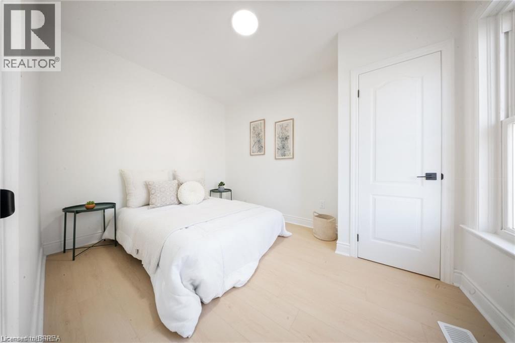 327 Sheridan Street, Brantford, Ontario  N3S 4R8 - Photo 21 - 40811646