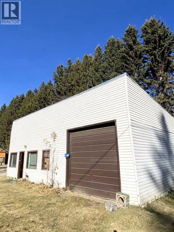 4, 4354 Highway 27, Rural Mountain View County, Alberta  T0M 1X0 - Photo 29 - A2265490