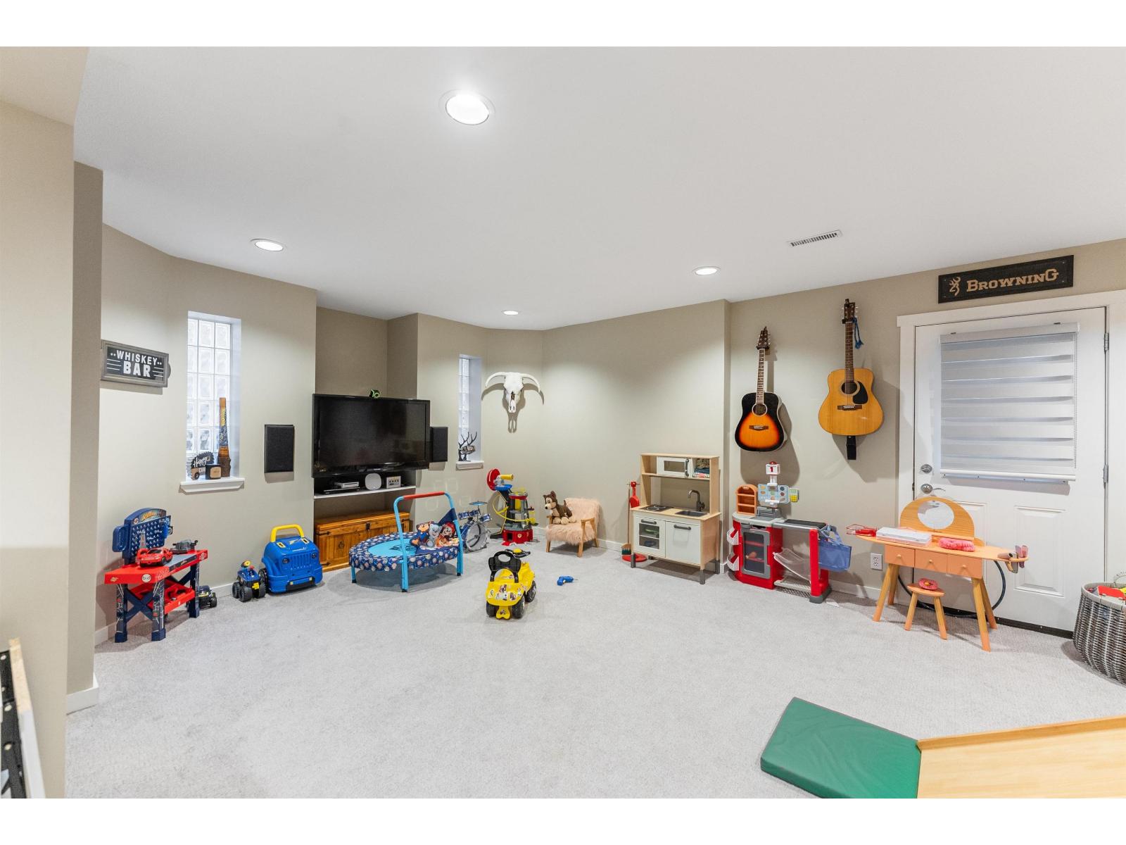 5912 190a Street, Surrey, British Columbia  V3S 7W3 - Photo 32 - R3102578