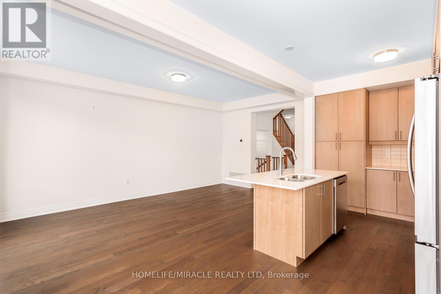 13 - 2184 Postmaster Drive, Oakville, Ontario  L6M 3X1 - Photo 16 - W12911982