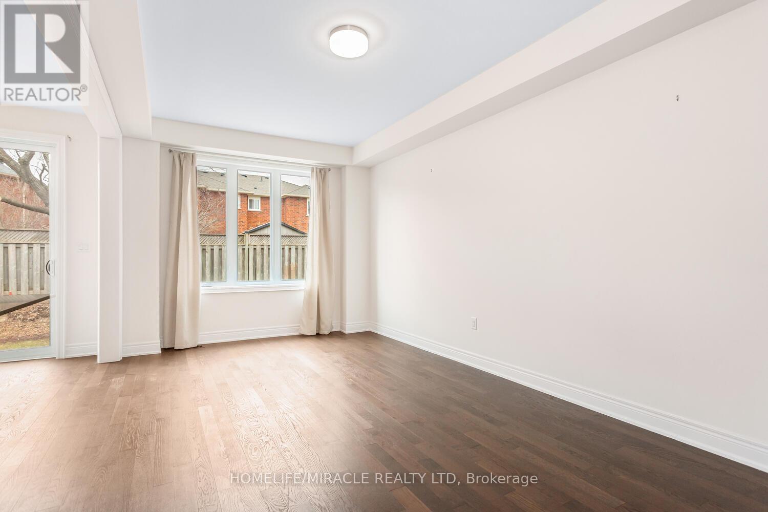 13 - 2184 Postmaster Drive, Oakville, Ontario  L6M 3X1 - Photo 10 - W12911998