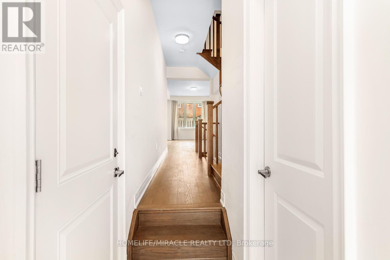 13 - 2184 Postmaster Drive, Oakville, Ontario  L6M 3X1 - Photo 7 - W12911998