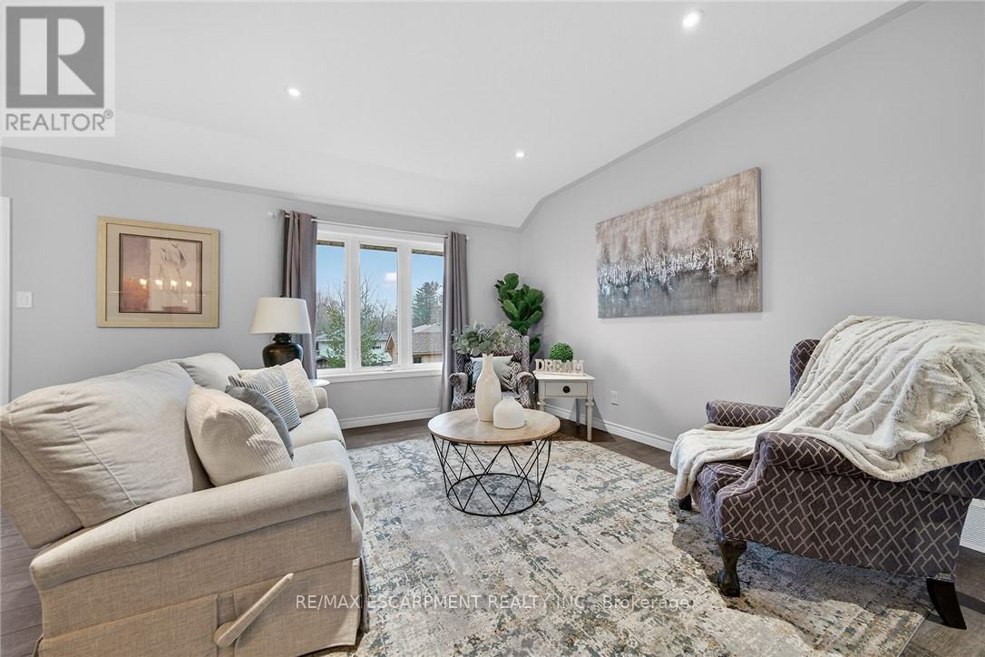 18 Homer Street, Norfolk, Ontario  N0A 1N6 - Photo 8 - X12911980