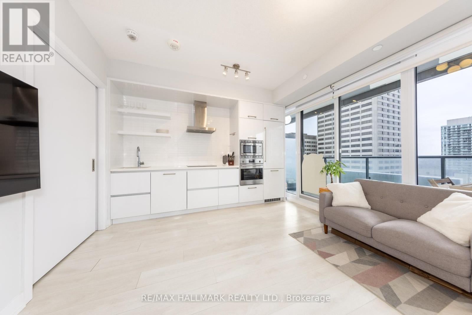 2211 - 2221 Yonge Street, Toronto, Ontario  M4S 0B8 - Photo 7 - C12910754