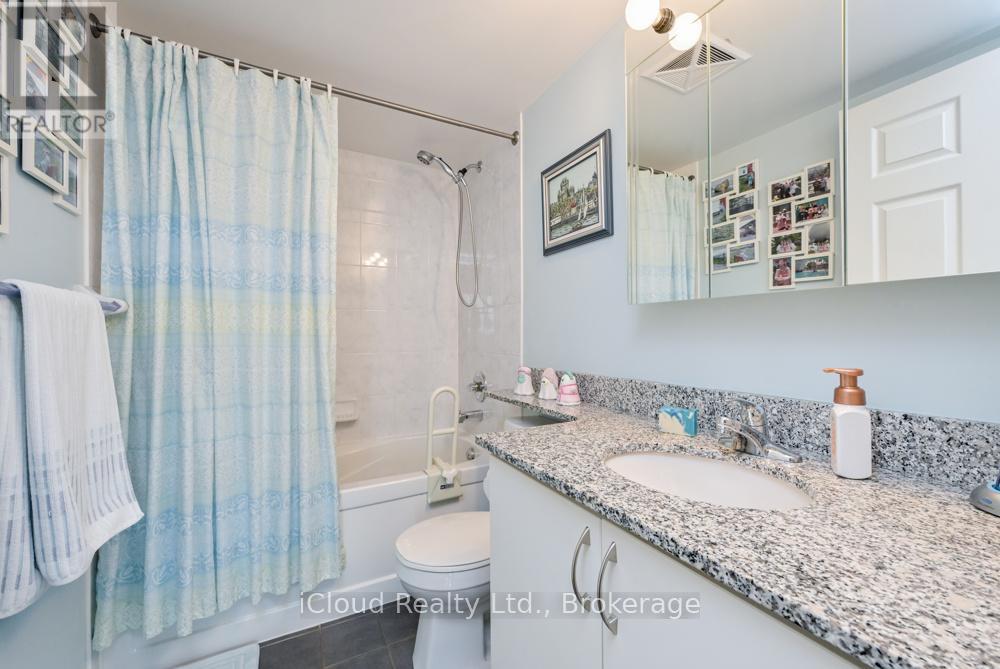 301 - 65 Via Rosedale Way, Brampton, Ontario  L6R 3N8 - Photo 19 - W12872672