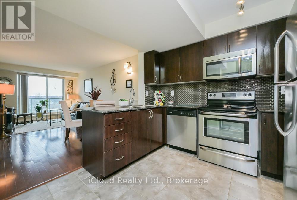 301 - 65 Via Rosedale Way, Brampton, Ontario  L6R 3N8 - Photo 8 - W12872672