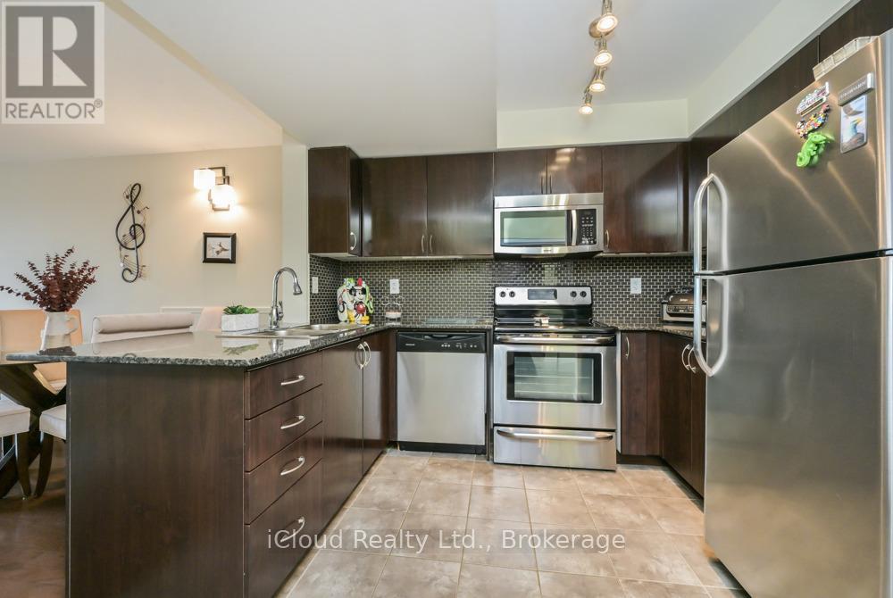 301 - 65 Via Rosedale Way, Brampton, Ontario  L6R 3N8 - Photo 9 - W12872672