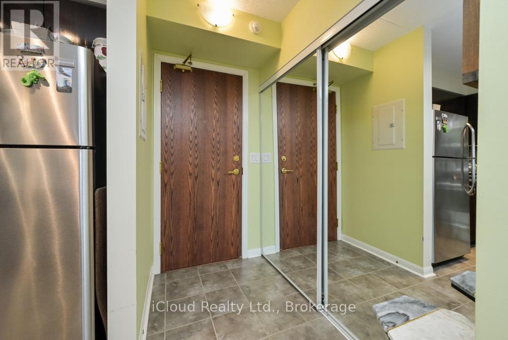 301 - 65 Via Rosedale Way, Brampton, Ontario  L6R 3N8 - Photo 7 - W12872672