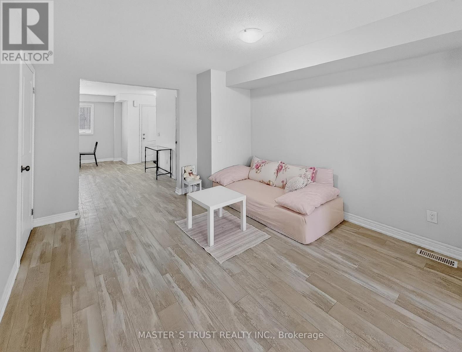 86 - 7768 Ascot Circle, Niagara Falls, Ontario  L2H 3P9 - Photo 11 - X12797614