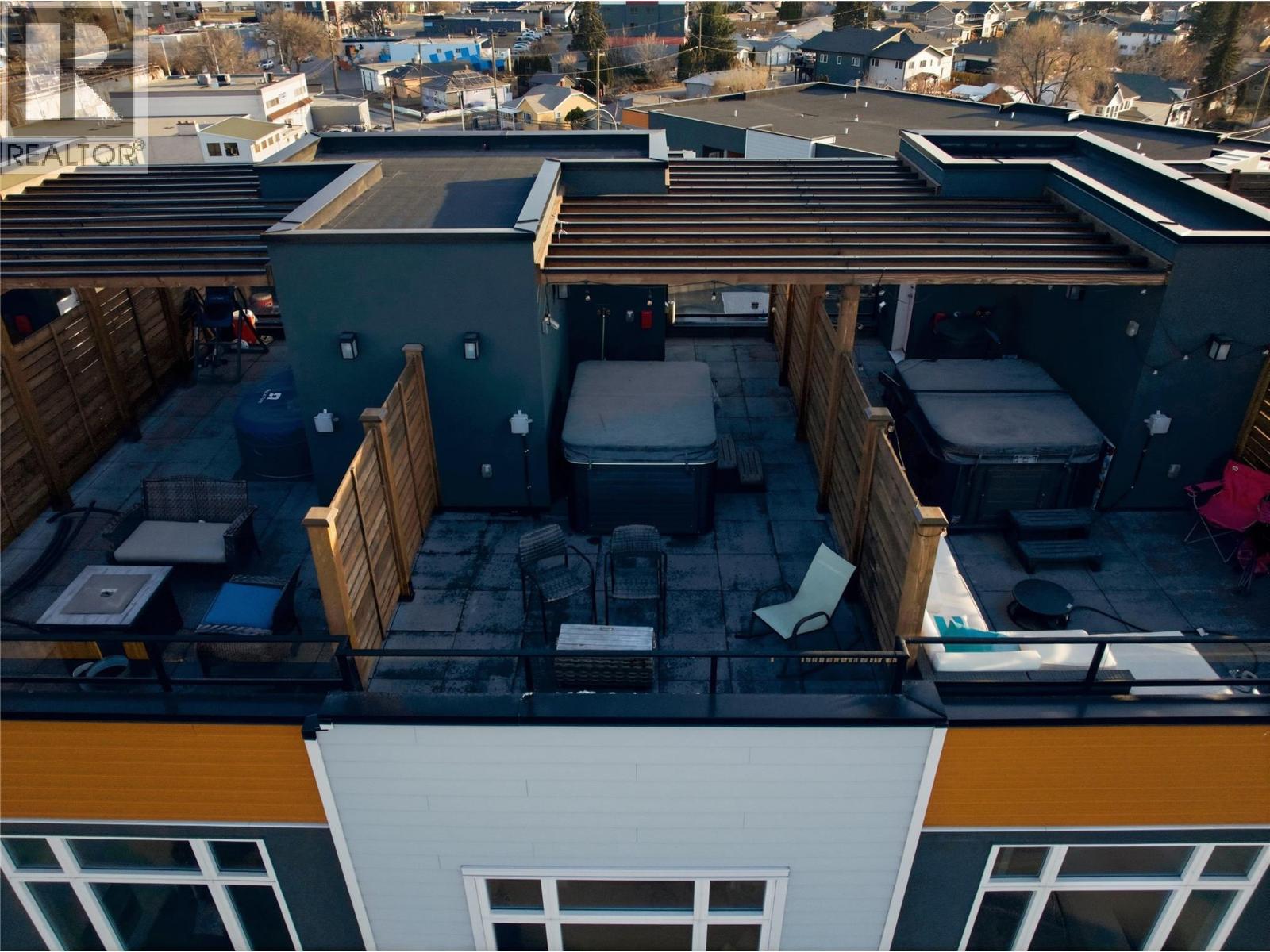 107 Yew Street Unit# 403, Kamloops, British Columbia  V2B 4A1 - Photo 2 - 10380443