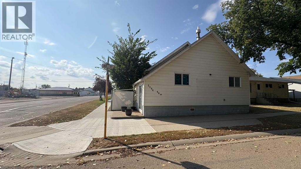 5104 48 Street, Provost, Alberta  T0B 3S0 - Photo 3 - A2201710