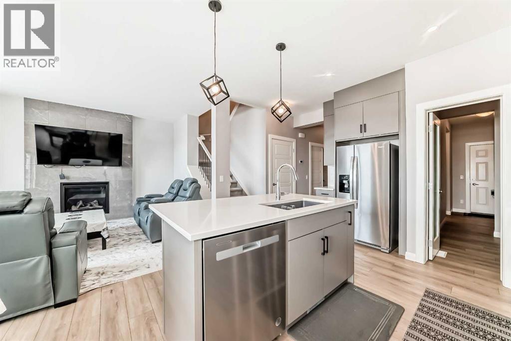 375 Dawson Harbour Court, Chestermere, Alberta  T1X 1Z6 - Photo 10 - A2288137