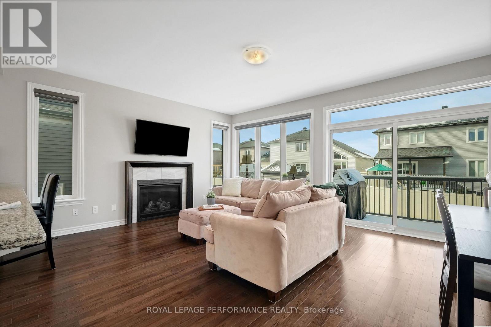 203 Station Trail, Russell, Ontario  K4R 0C9 - Photo 13 - X12912088