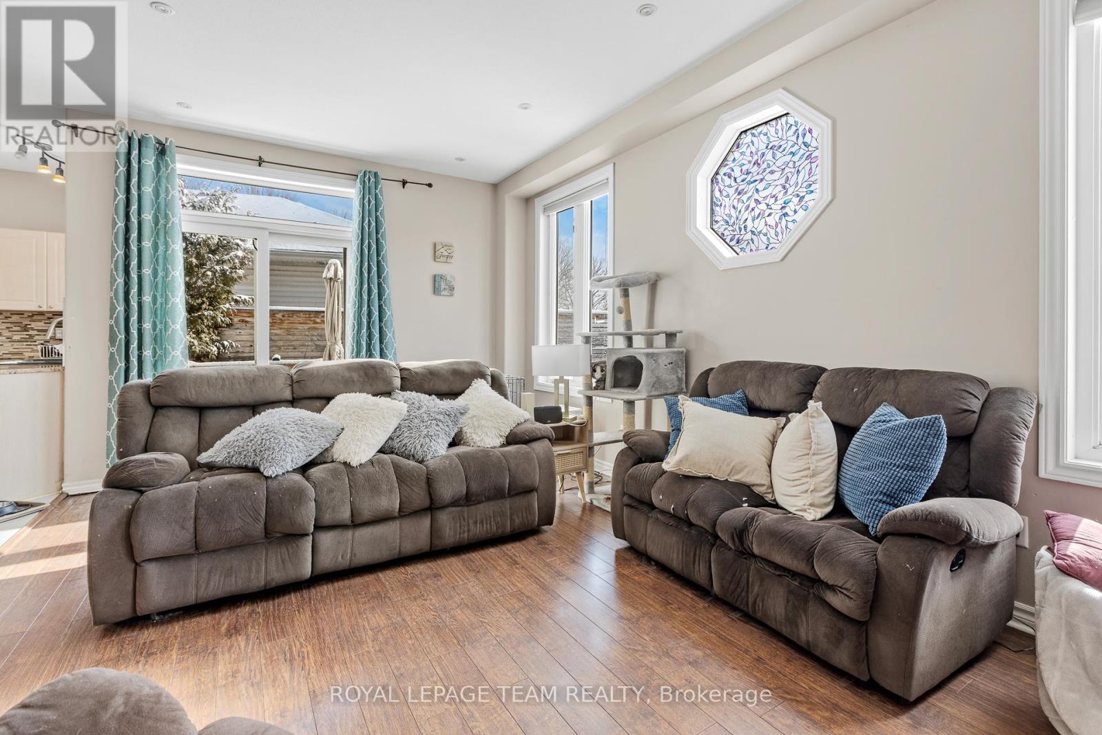 4091 Canyon Walk Drive, Ottawa, Ontario  K1V 1V8 - Photo 12 - X12912144