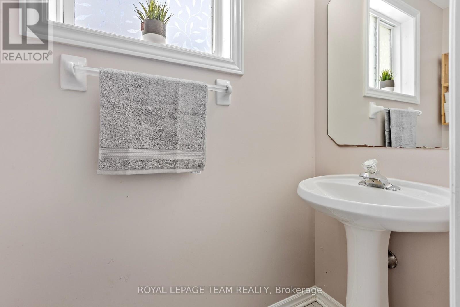 4091 Canyon Walk Drive, Ottawa, Ontario  K1V 1V8 - Photo 13 - X12912144