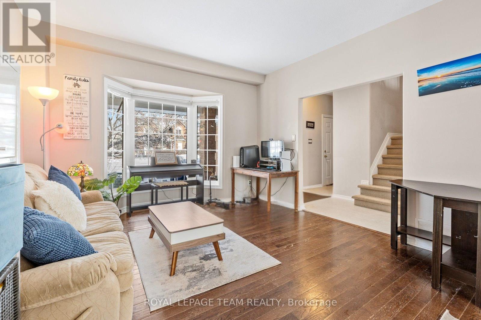 4091 Canyon Walk Drive, Ottawa, Ontario  K1V 1V8 - Photo 5 - X12912144