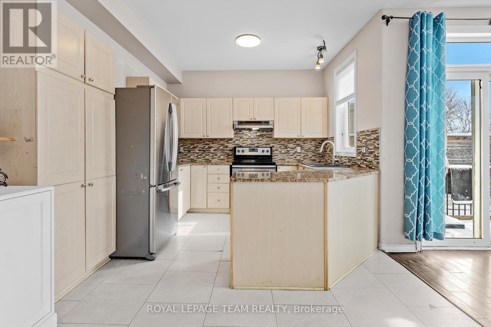 4091 Canyon Walk Drive, Ottawa, Ontario  K1V 1V8 - Photo 8 - X12912144