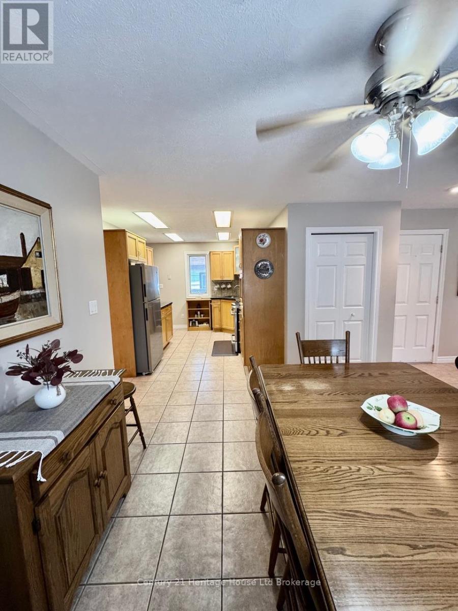 28 Teeple Street, Woodstock, Ontario  N4S 3Y7 - Photo 6 - X12912140