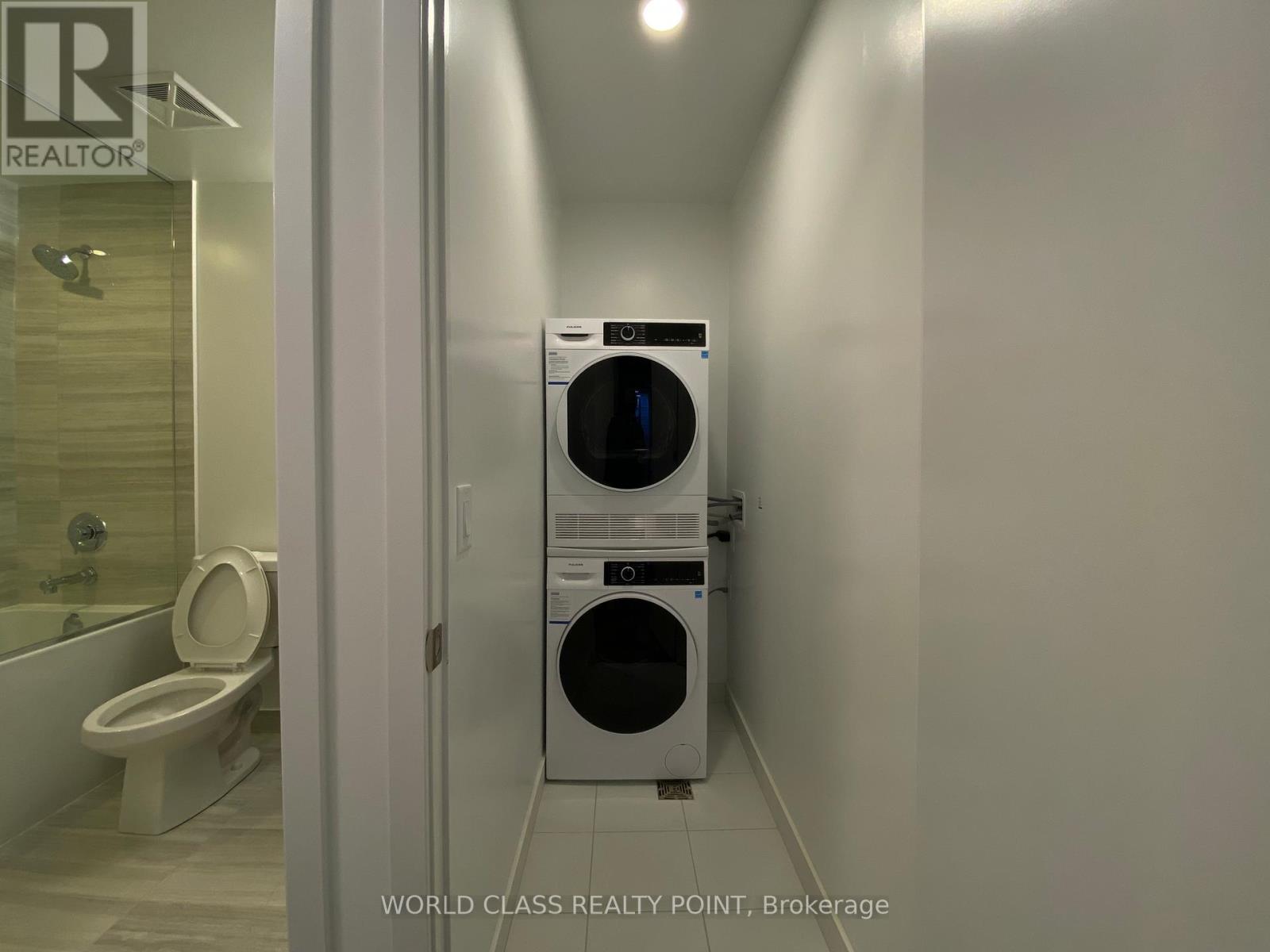 3109 - 180 Front Street E, Toronto, Ontario  M5A 0A9 - Photo 9 - C12906434