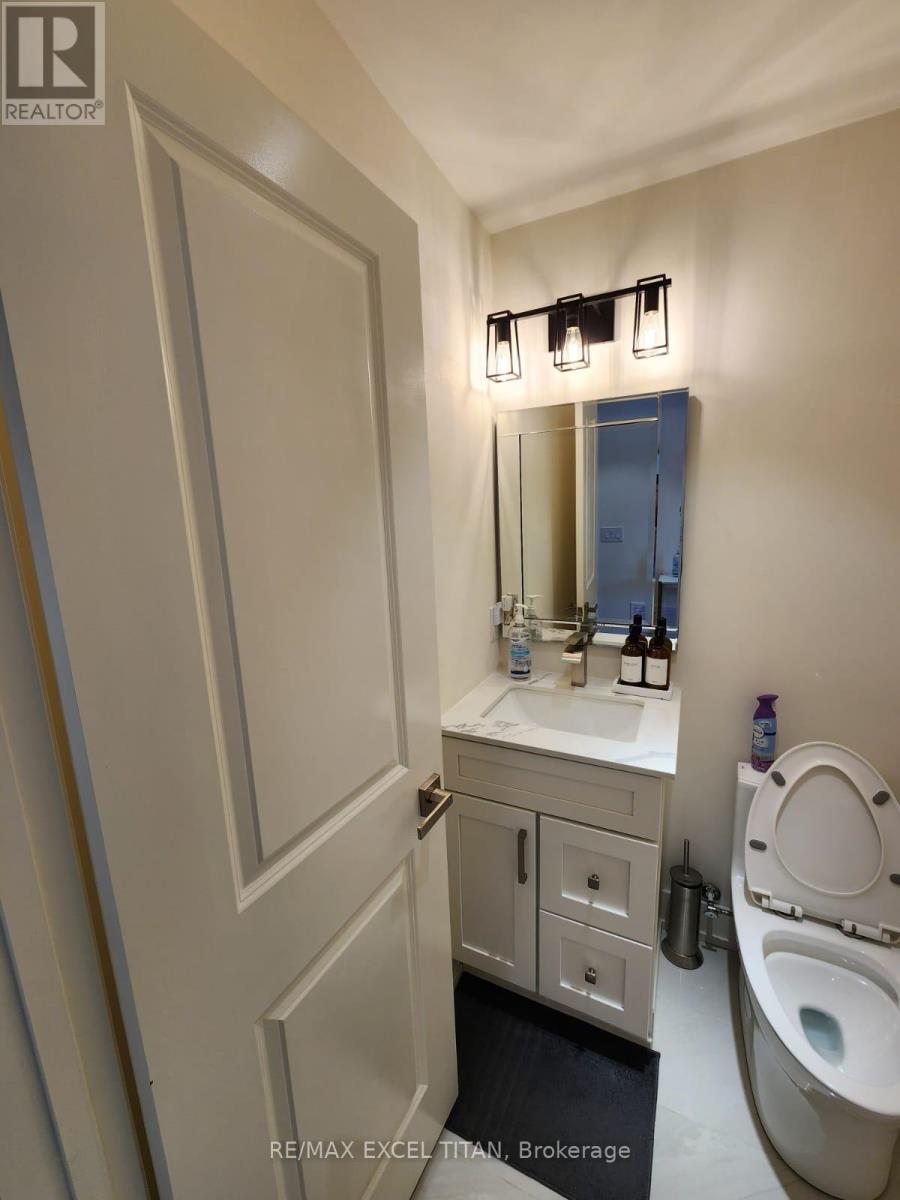 11 - 263 Barrie Street, Bradford West Gwillimbury, Ontario  L3Z 1A2 - Photo 6 - N12910230